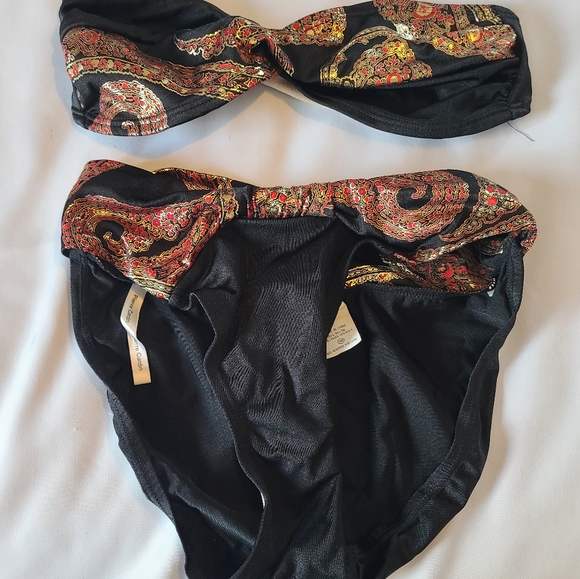 Pierre Cardin Other - Pierre Cardin Juniors Black/Gold Bikini Size 10
